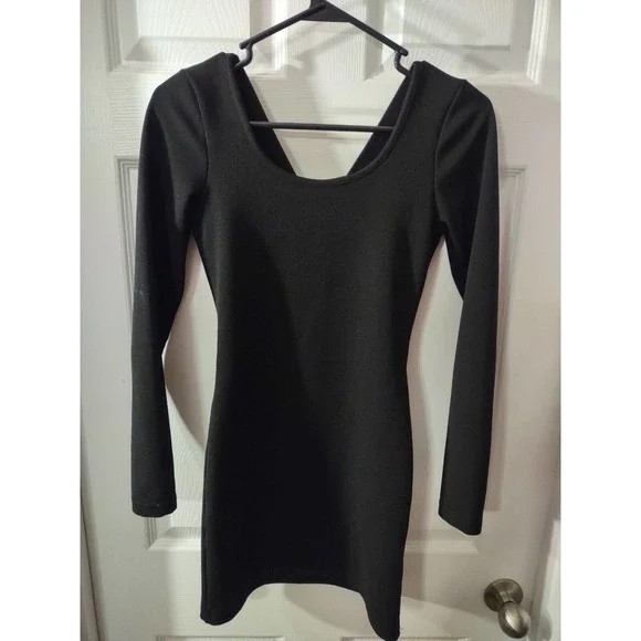 Mink Pink Dress Size S Black Cold Back Long Sleeve - Picture 1 of 8